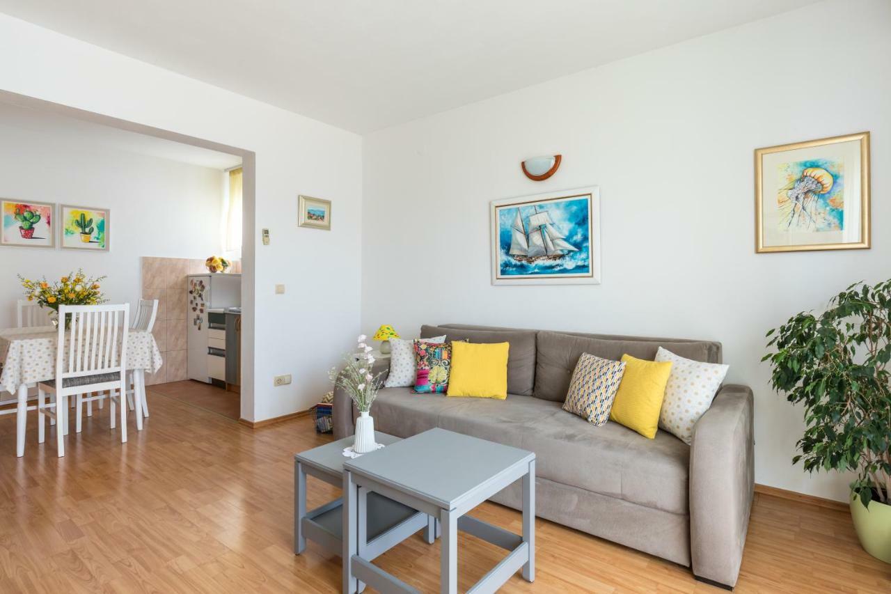 Apartments Rogulj Trogir Bagian luar foto