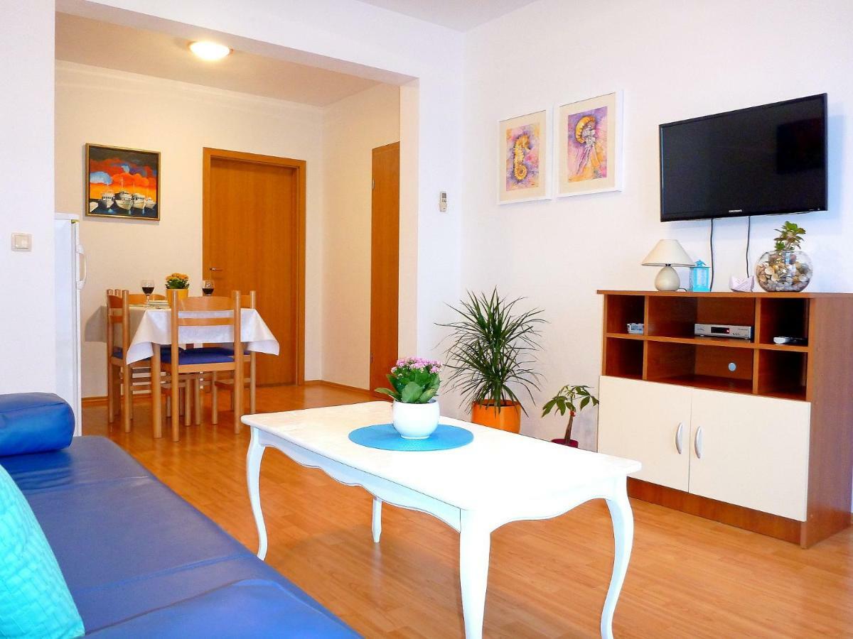 Apartments Rogulj Trogir Bagian luar foto