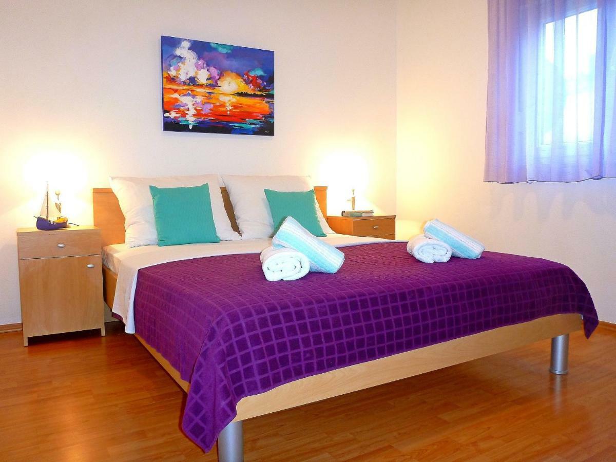 Apartments Rogulj Trogir Bagian luar foto