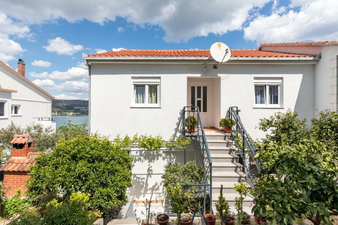 Apartments Rogulj Trogir Bagian luar foto